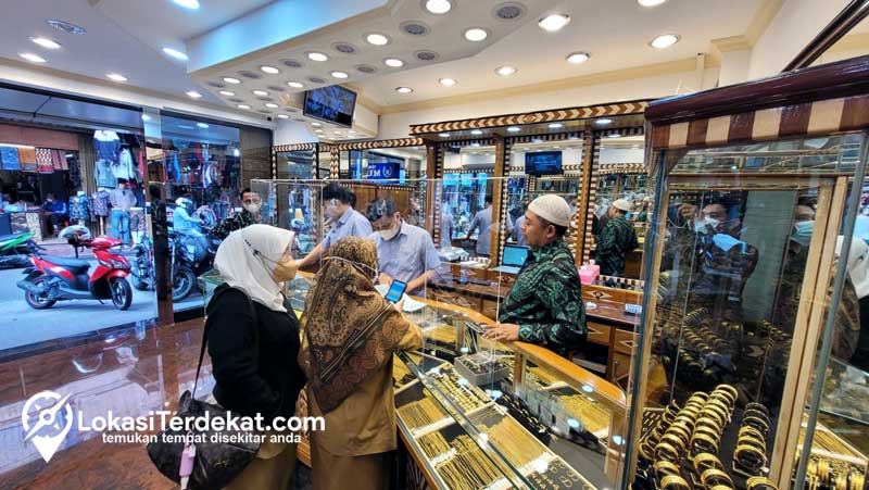 Warung Kopi di Jalan Ir Juanda: Saingan Rival Saat Citimall Datang